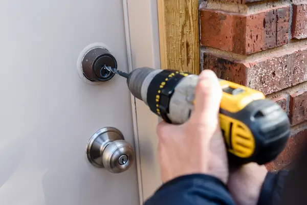 Apertura Porte Pozzo Strada